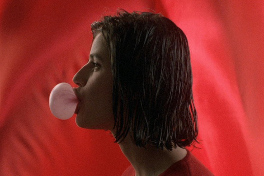 three-colors-red-krzysztof-kieslowski.jpg