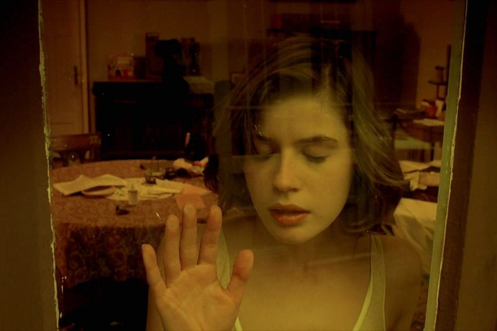 the-double-life-of-veronique-krzysztof-kieslowski.jpg