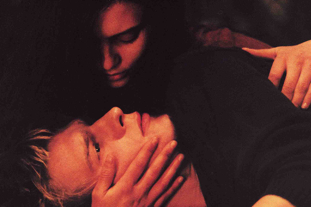 pola-x-leos-carax.jpg