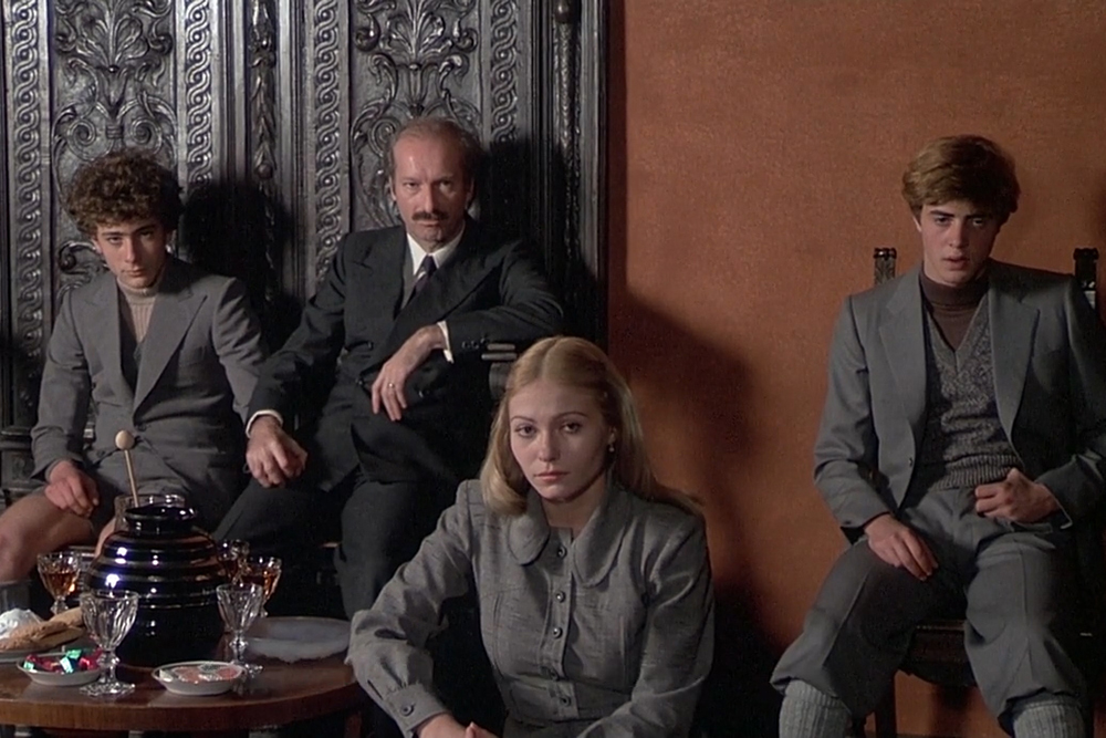 salo-or-the-120-days-of-sodom-pier-paolo-pasolini-2.jpg